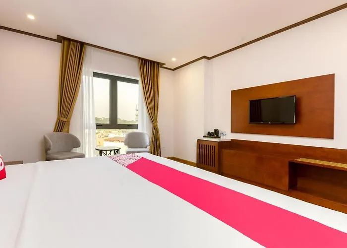 Oyo 759 Phuong Huy Hotel Hạ Long