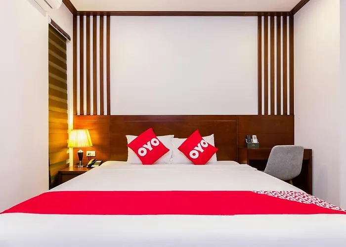 Oyo 759 Phuong Huy 3* Hạ Long