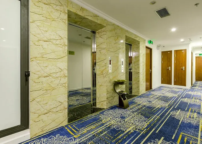 Hotel Oyo 759 Phuong Huy Hạ Long