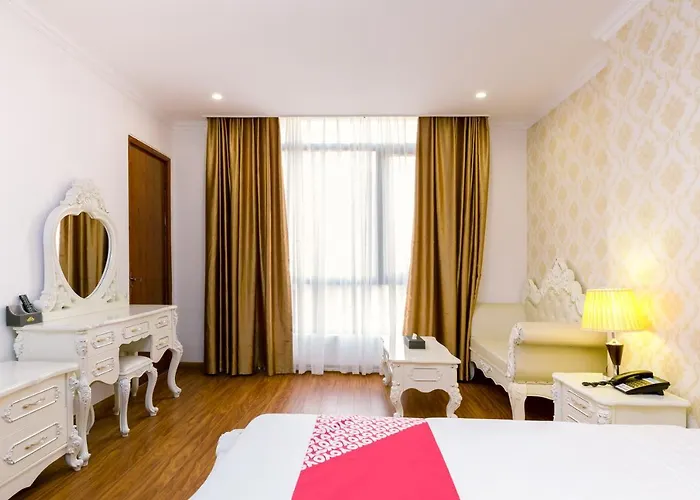Oyo 759 Phuong Huy Hotel Hạ Long