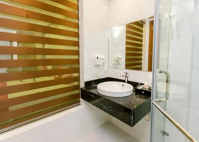 Hotel Oyo 759 Phuong Huy Hạ Long